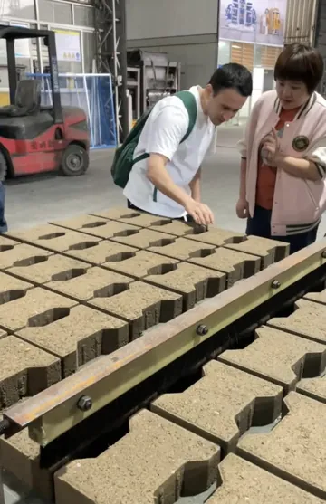 Block making machine will service in Saudi Arabia