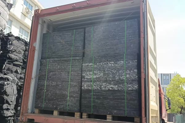 How Are GMT Pallets Prepared for Safe Export Shipment?