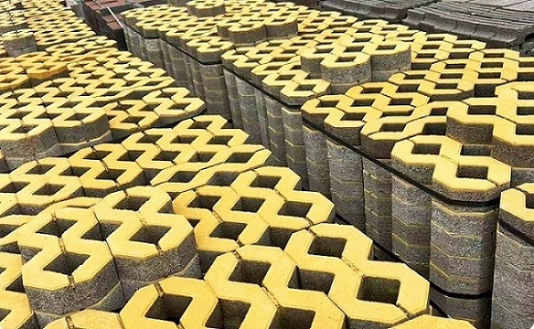 grass pave 01.jpg