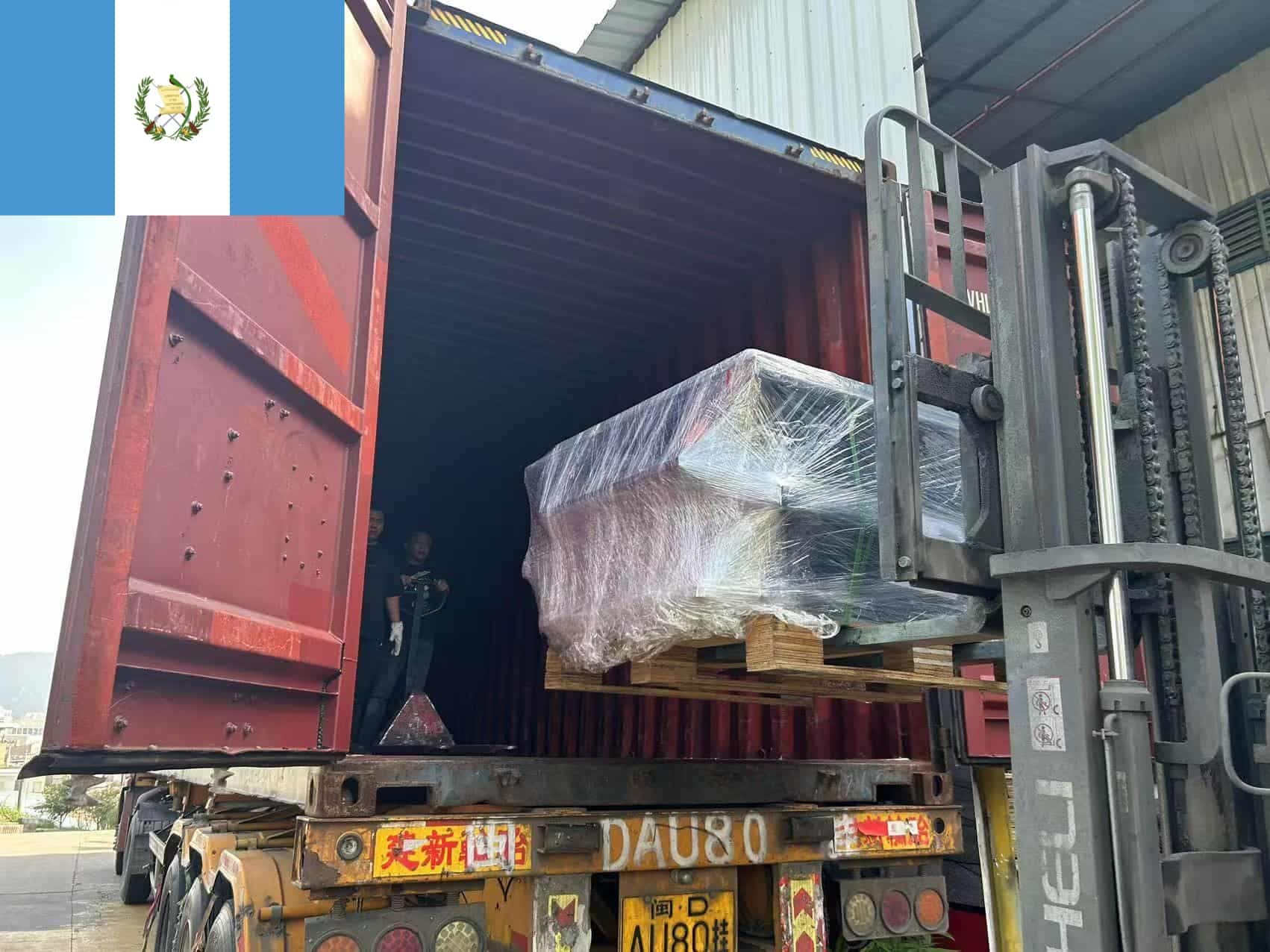 Successful shipment of interlocking concrete blocks molds to client in Guatemala