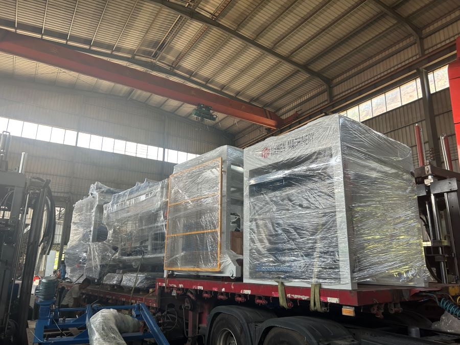 packing of block machine.jpg