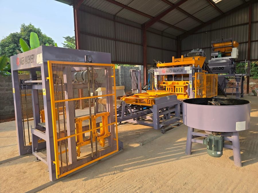 Hawen QT6-15 Automatic Block and Paver Making Machine in Uganda