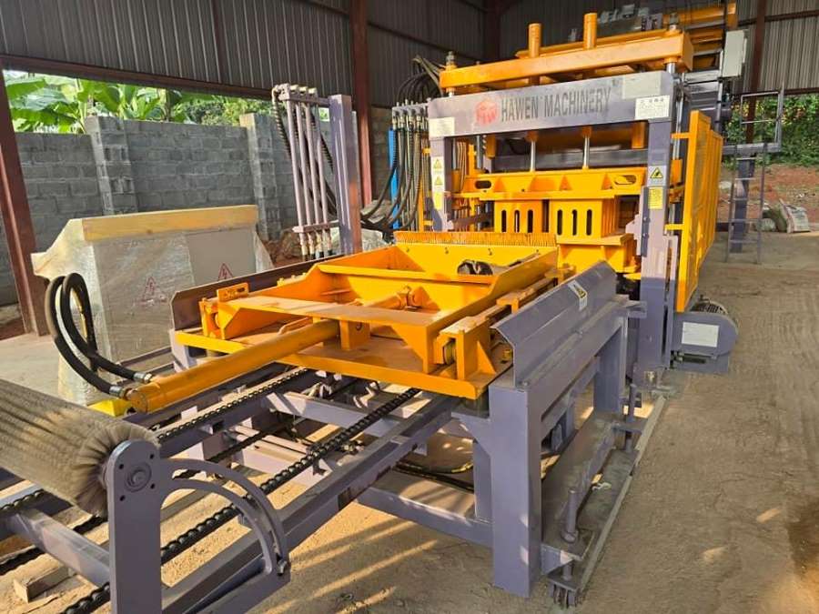 Hawen QT6-15 Automatic Paver Block Making Plant in Uganda