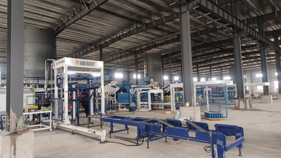 QT7 High Capacity Automatic Brick and Paver Making Machine