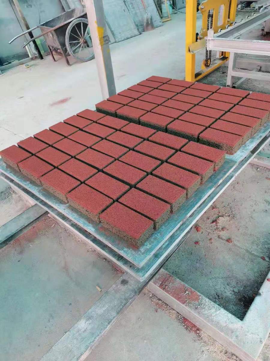 30pcs per mould for rectangular paver 002.jpg