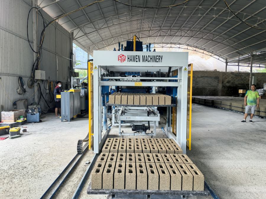 block stacker.jpg block stacker.jpg