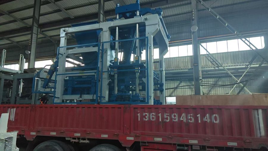 QT10-15 block making machine.jpg