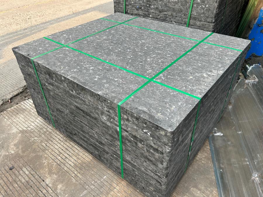 GMT pallet packing.jpg