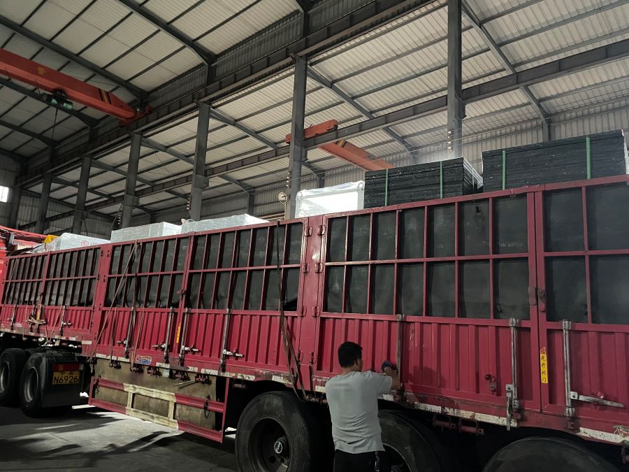 Loading picture.jpg Loading picture.jpg