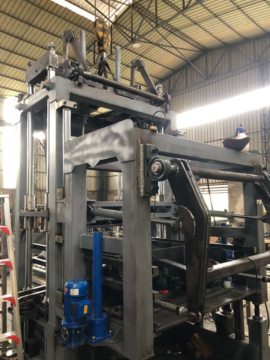 Factory testing.jpg Factory testing.jpg