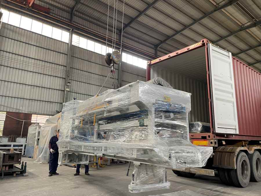 Concrete materials belt conveyor.jpg