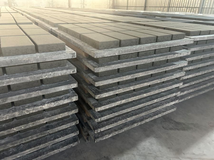 GMT Pallets for rectangle pavers production.jpg
