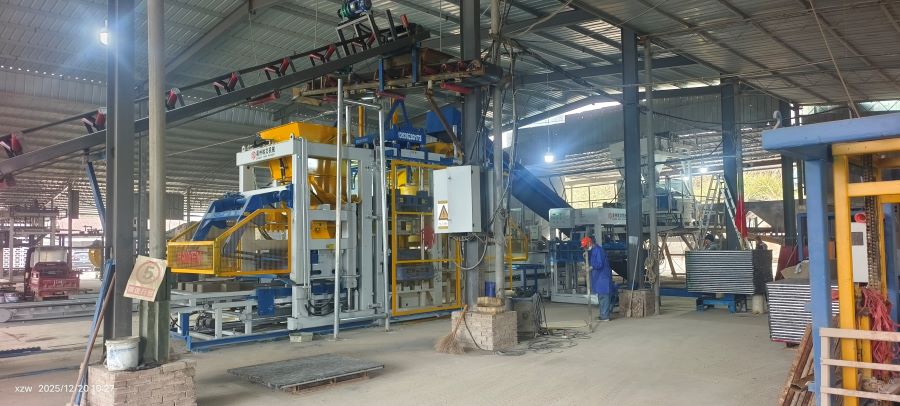 How Block Machines Achieve High-Density Concrete Compaction