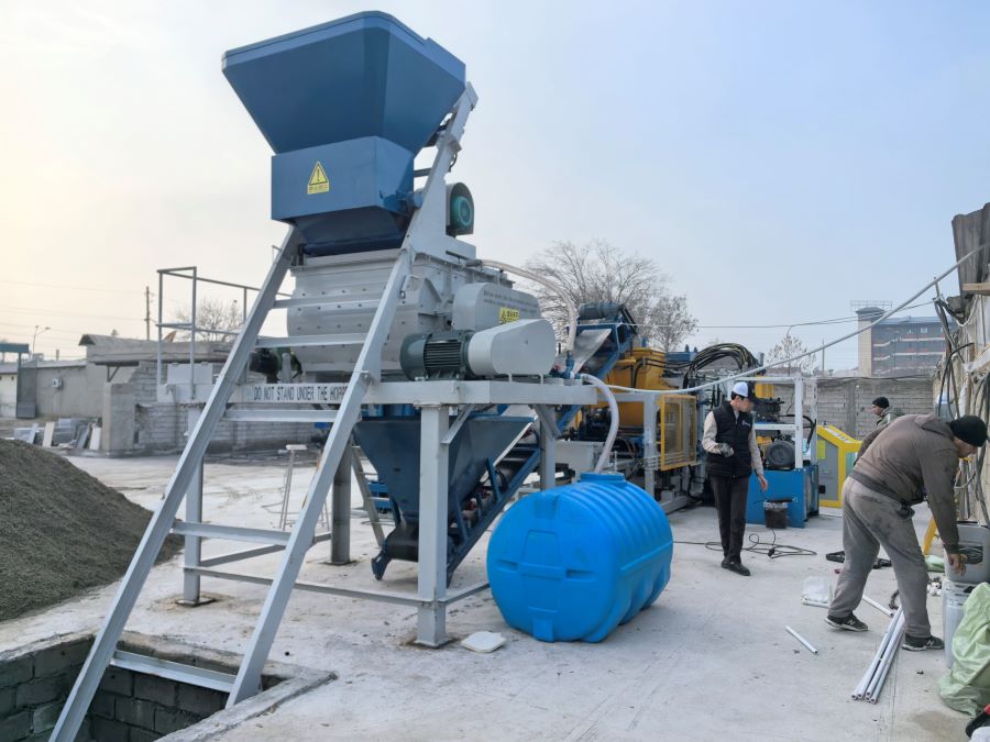 JS500 Concrrete Mixer.jpg