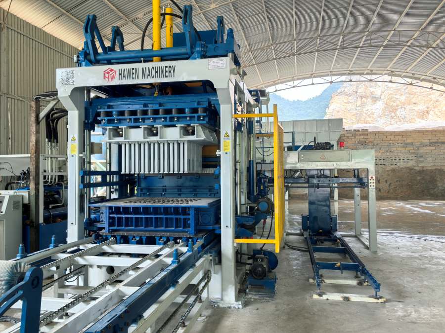 How to Reduce Cement Consumption in Concrete Block Production Without Losing Strength