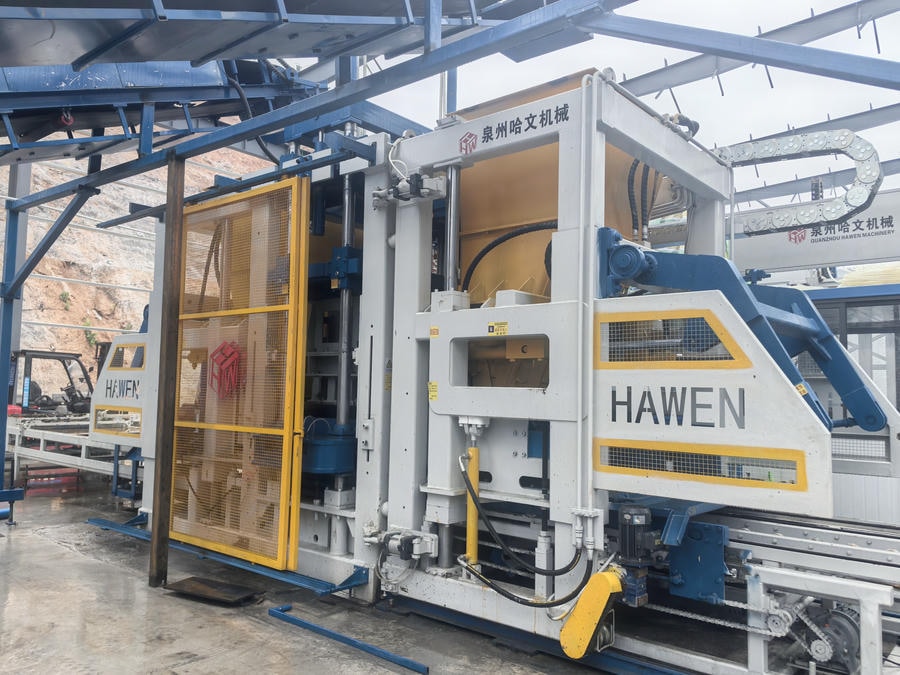 QT15 Fully Automatic Block Making Plant