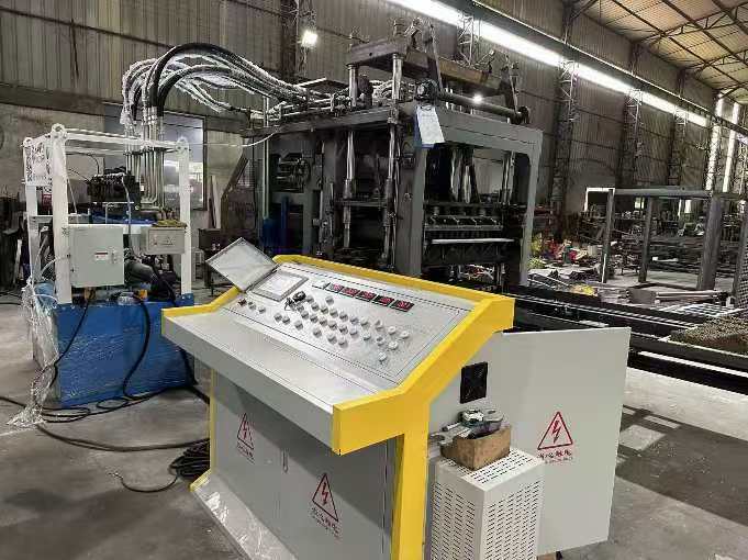 Hot Testing for QT10-15 Block Making Machine