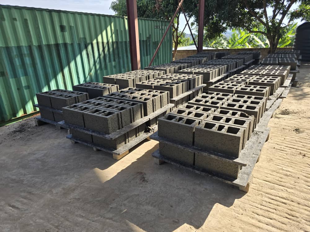 How to Prevent Cracks in Concrete Kerbstones During Early Curing