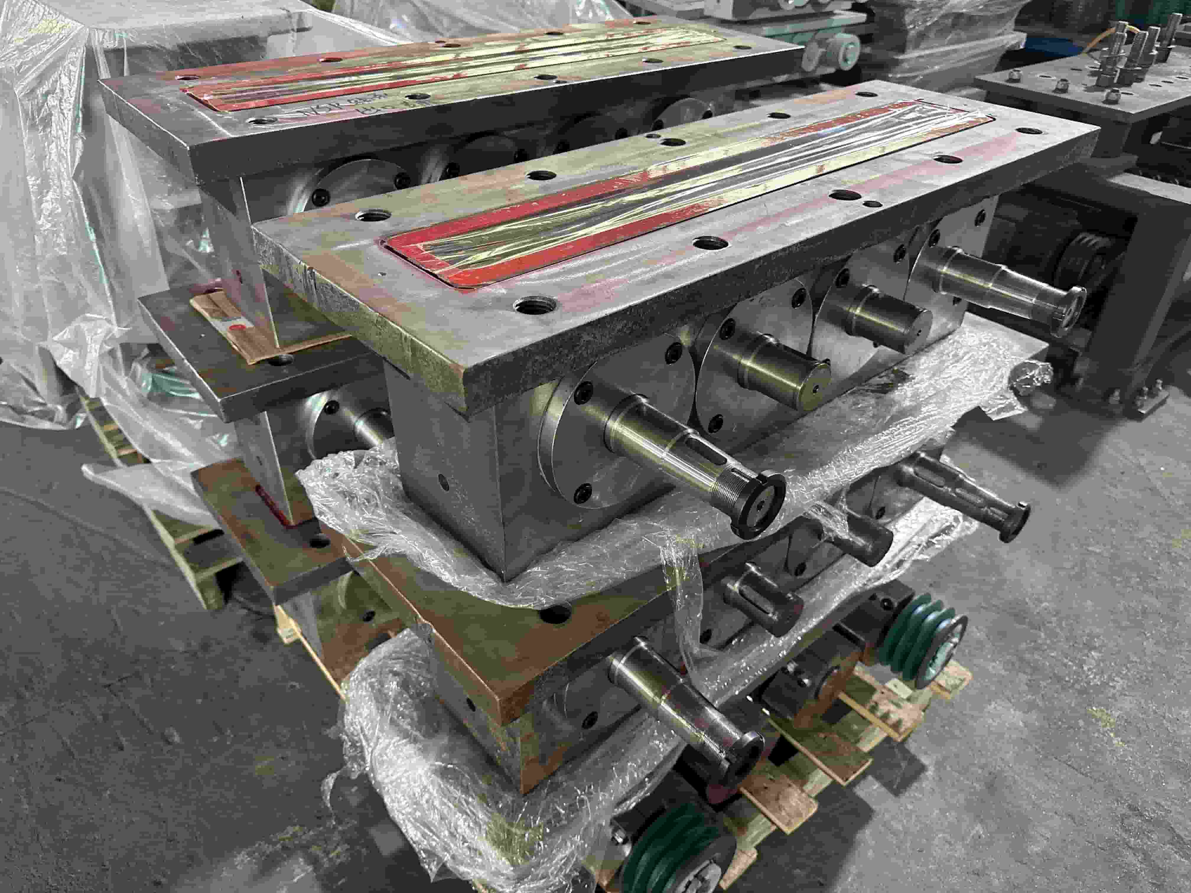 Why Does the Vibration Time Affect Concrete Block Quality?