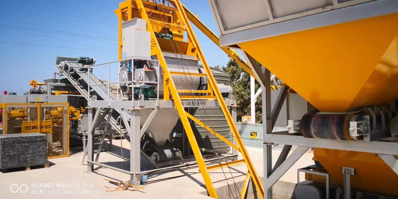 Why Does a Block Plant Conveyor Belt Mistrack? Checks for Stable Material Supply