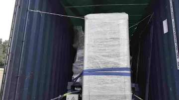 How Should Buyers Sequence Split Deliveries for a Block Plant?